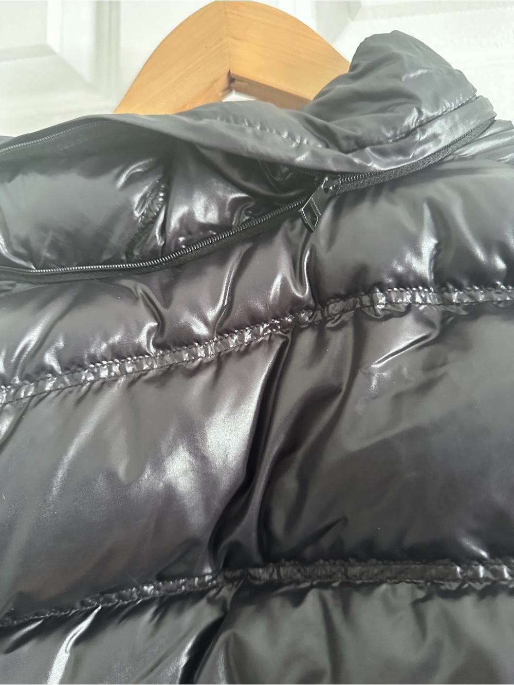 Burberry Black Gloss Quilted Puffer Jacket with Hood - Picture 11 of 14